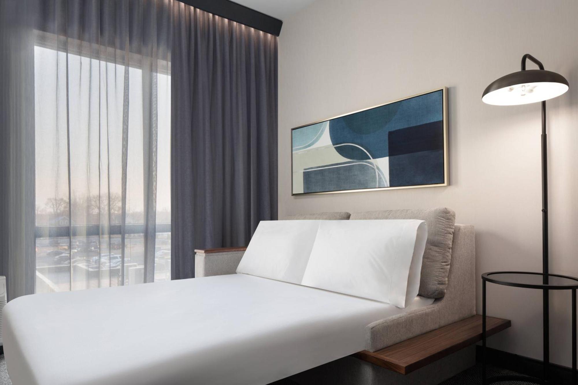 คอร์ตยาร์ด แลนซิง ดาวน์ทาวน์ Hotel แลนซิ่ง ภายนอก รูปภาพ